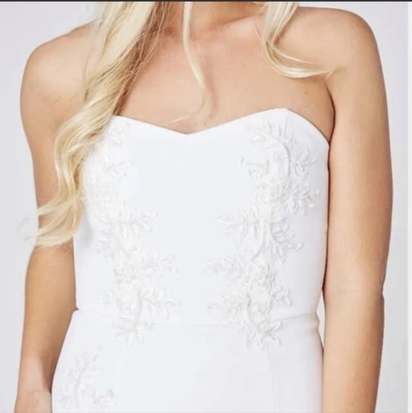 Altar’d State - Elliatt “Vow’d Reverie Dress - Picture 3 of 16